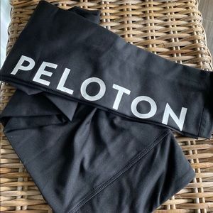 Peloton Logo Legging Mid-Rise size S